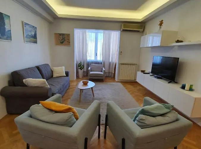 Ultracentral Apartment